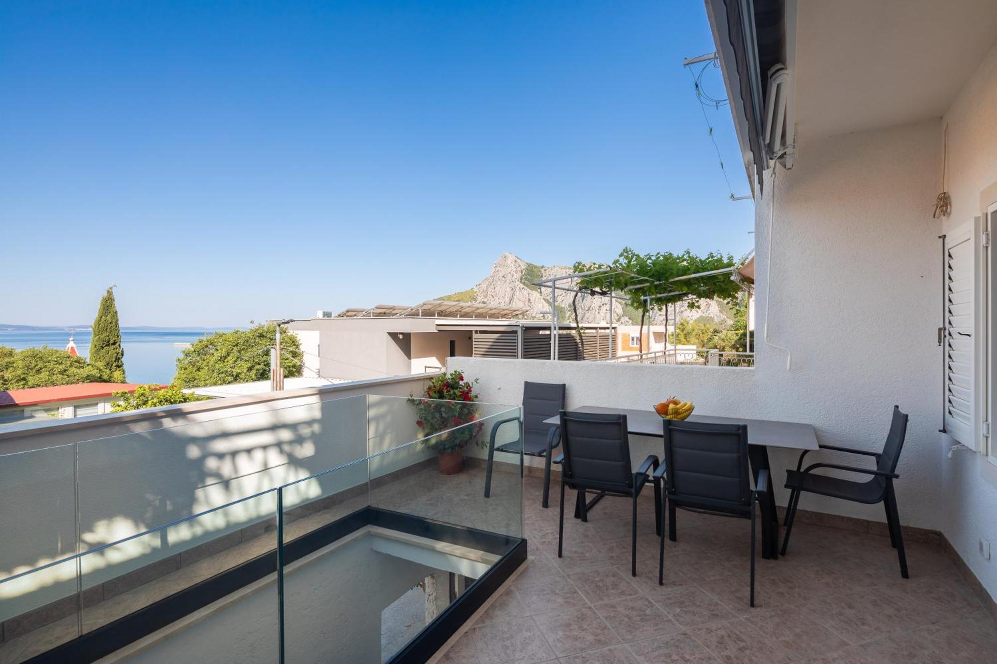 East Side Apartment Omiš Buitenkant foto